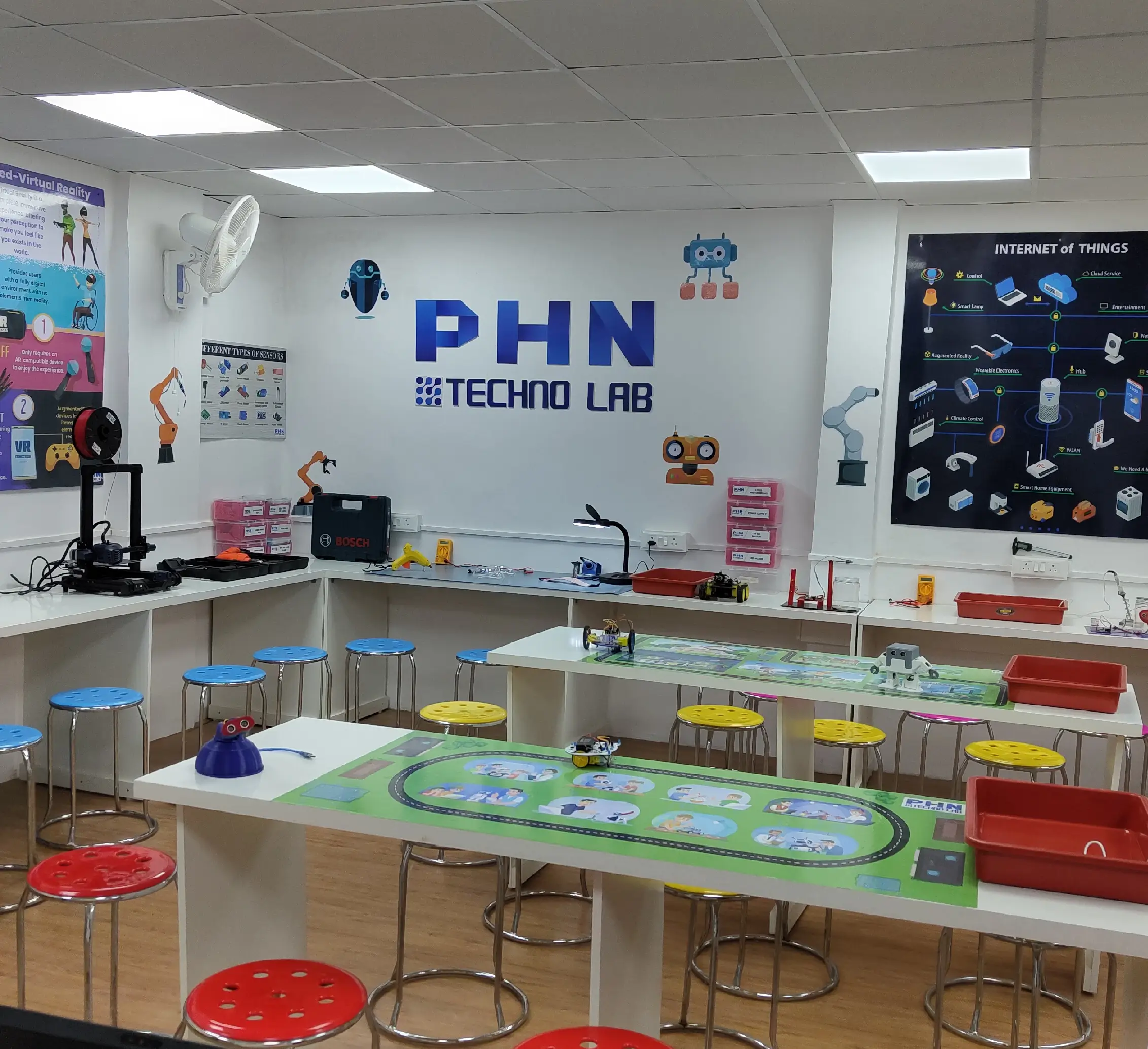 Robotics shop lab design